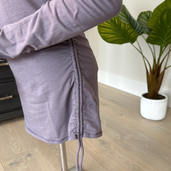 Lululemon Ladies top - Picture 2 of 8